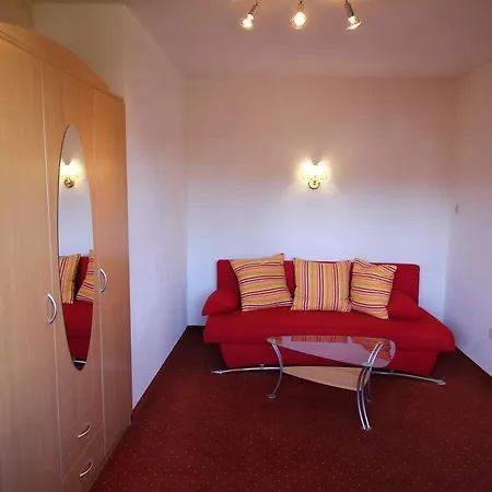 Отель Goetznerhof 3*