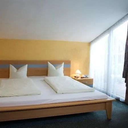 Goetznerhof 3*