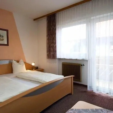 Goetznerhof 3*